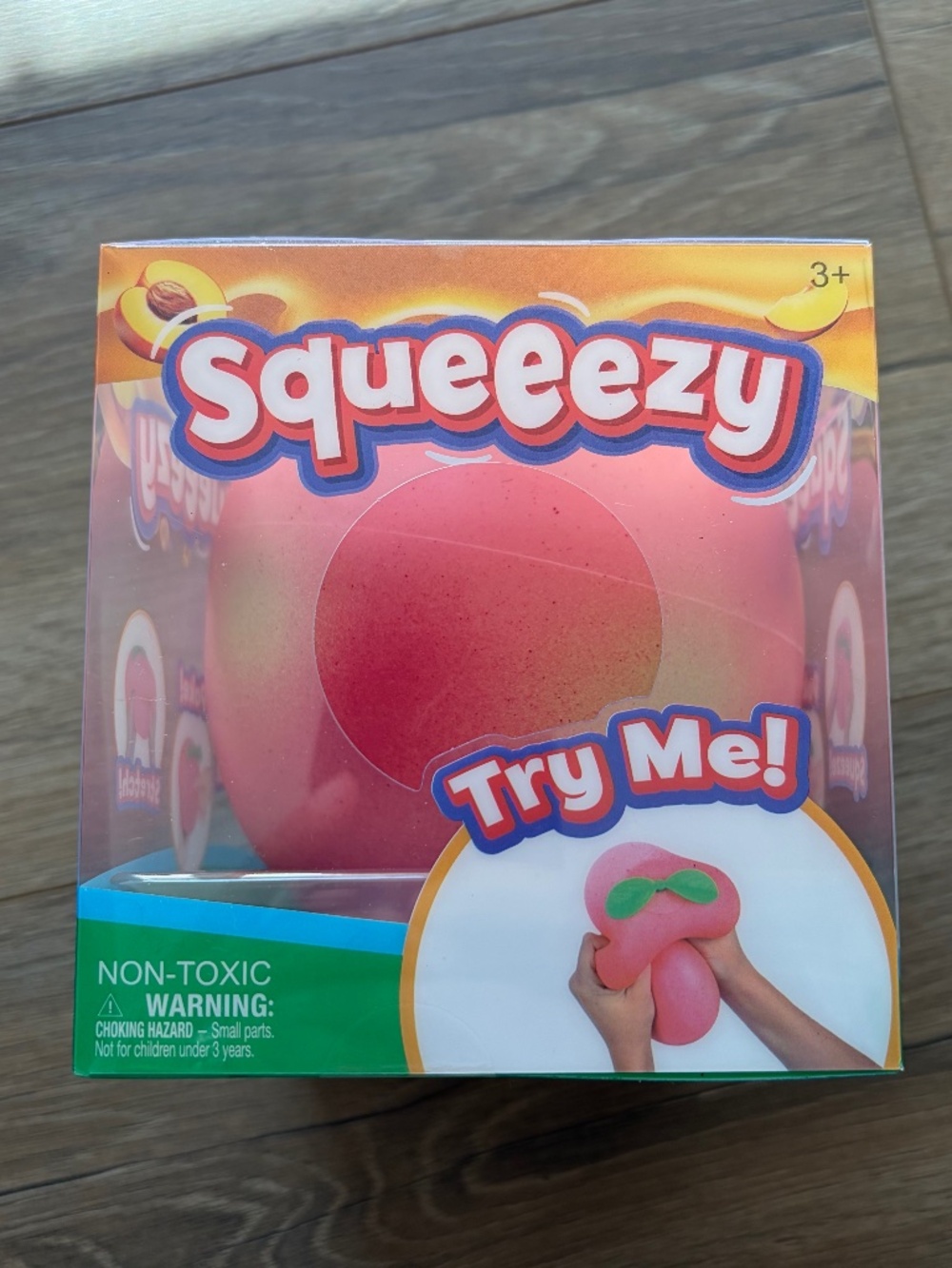 Squeeezy Peach Squishy NEW